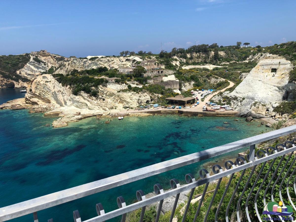 Magi - Il Tramonto Su Palmarola Apartman Ponza Kültér fotó